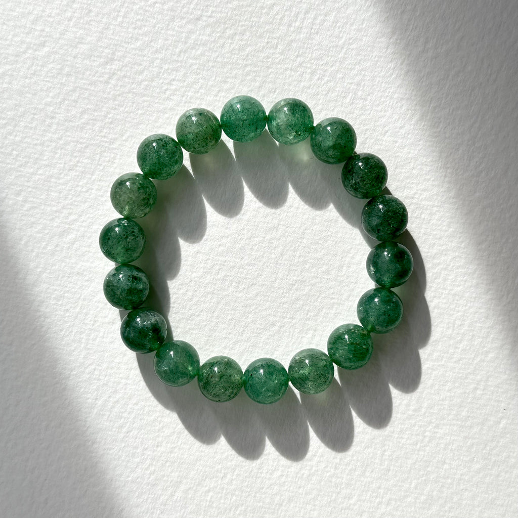 B21 [Optimistic and Positive] Green Strawberry Crystal Pure Bead Bracelet