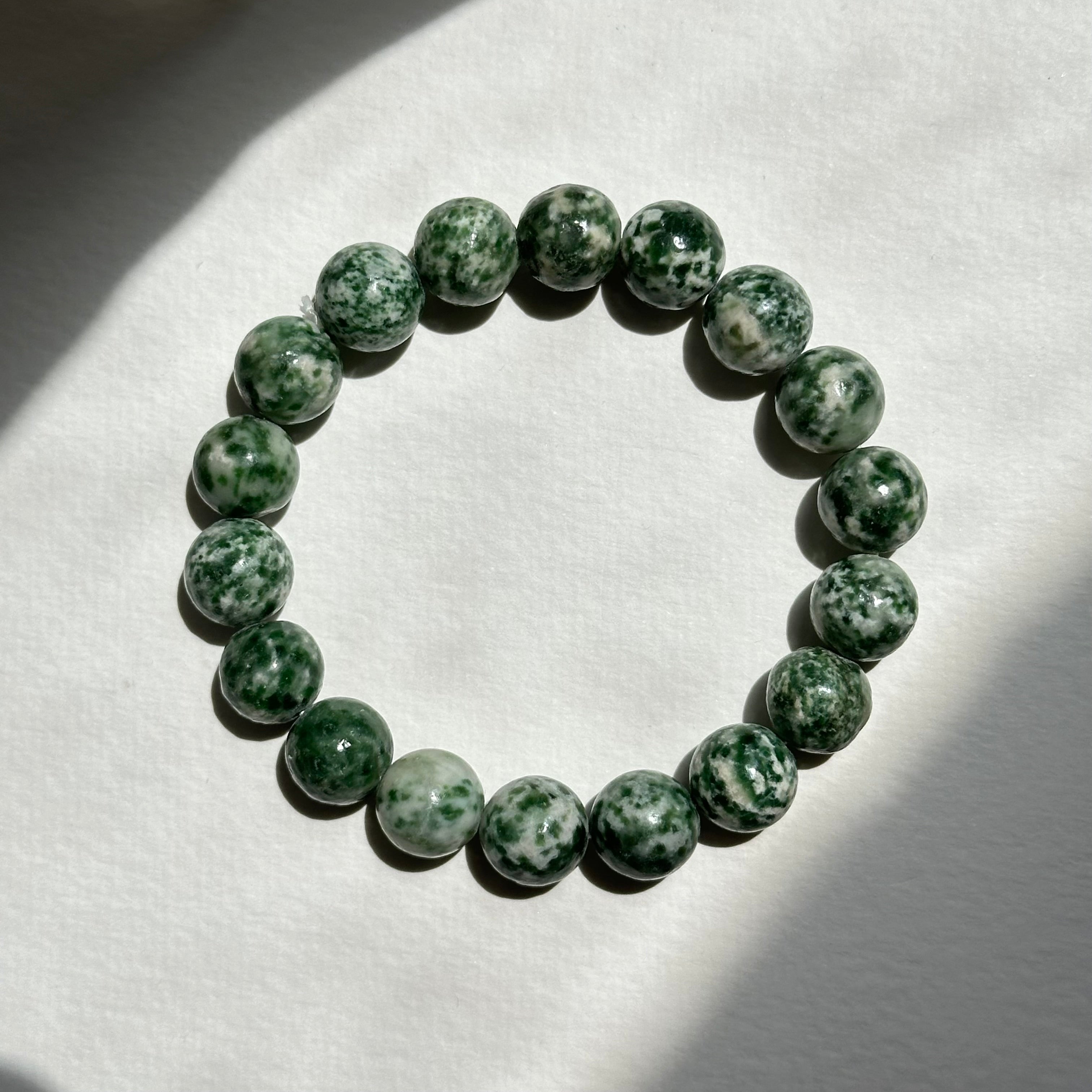 B23 Green Dot Stone Pure Bead Bracelet