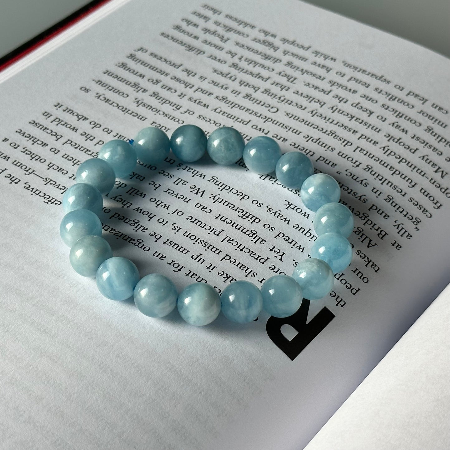 B04【雙魚牡羊座｜3月誕生石】海藍寶天然純珠手鏈手串  Aquamarine Bracelet