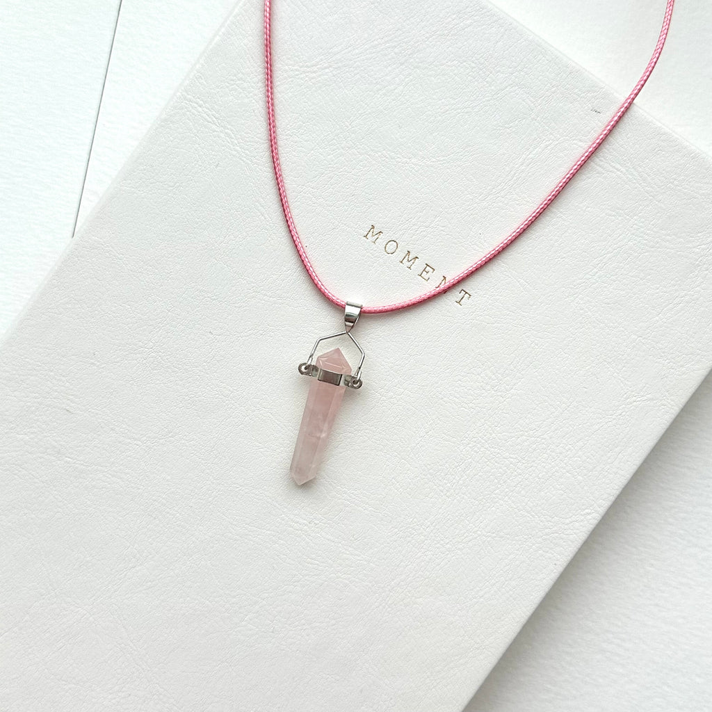 N90【Protection and Implementation】Hematite Peace Buckle Gold-plated Necklace