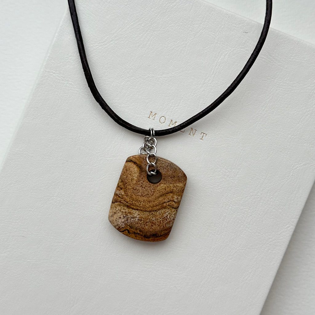 N90【Protection and Implementation】Hematite Peace Buckle Gold-plated Necklace