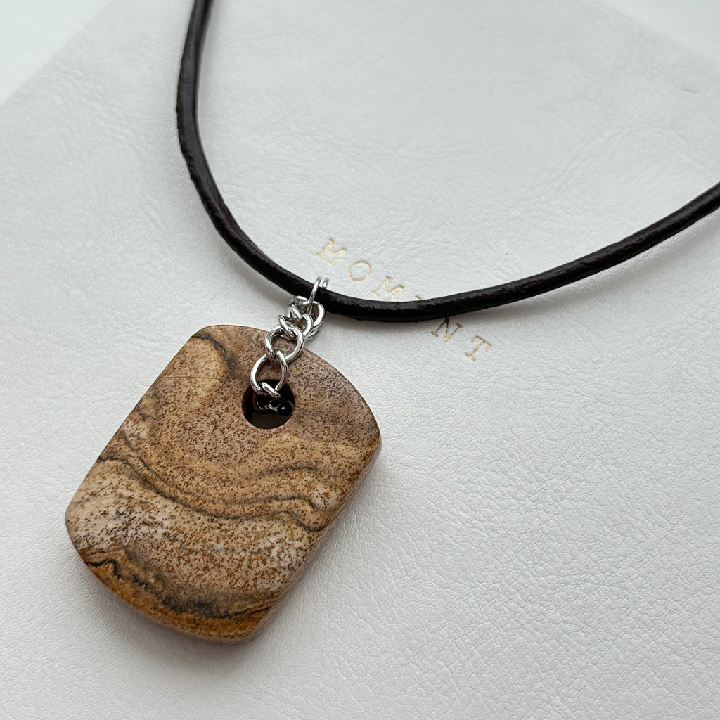 N90【Protection and Implementation】Hematite Peace Buckle Gold-plated Necklace