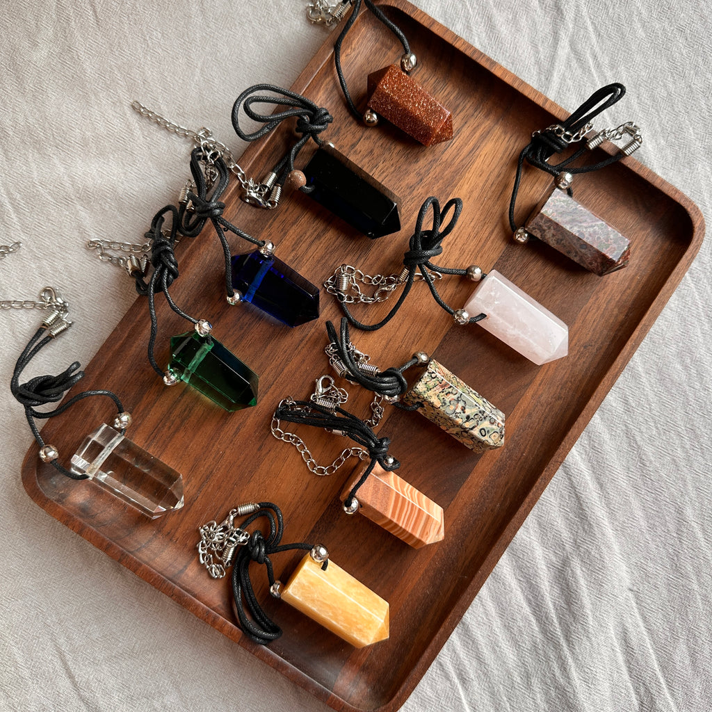 N90【Protection and Implementation】Hematite Peace Buckle Gold-plated Necklace