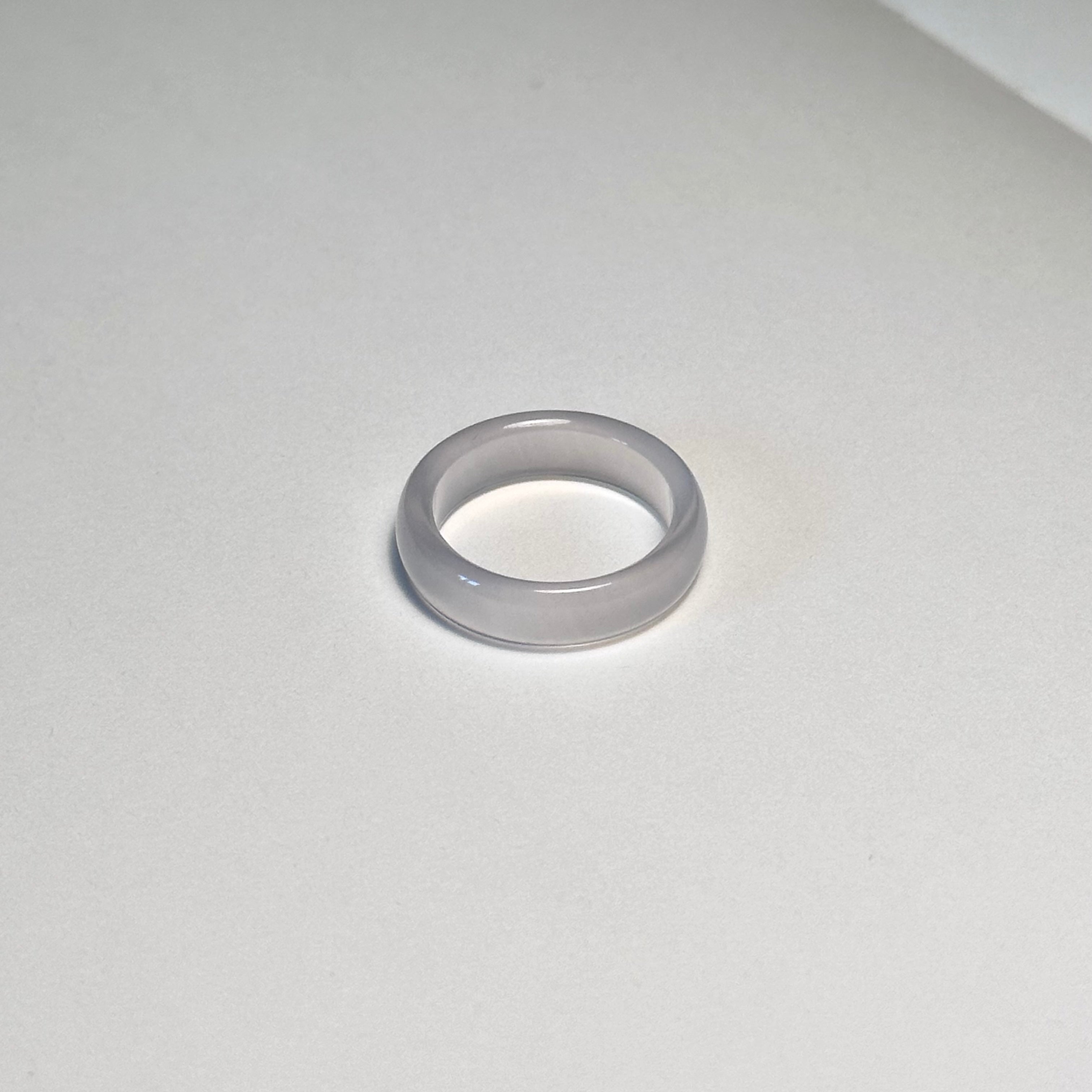 R03 White agate ring (can be paired with a 925 sterling silver necklace)