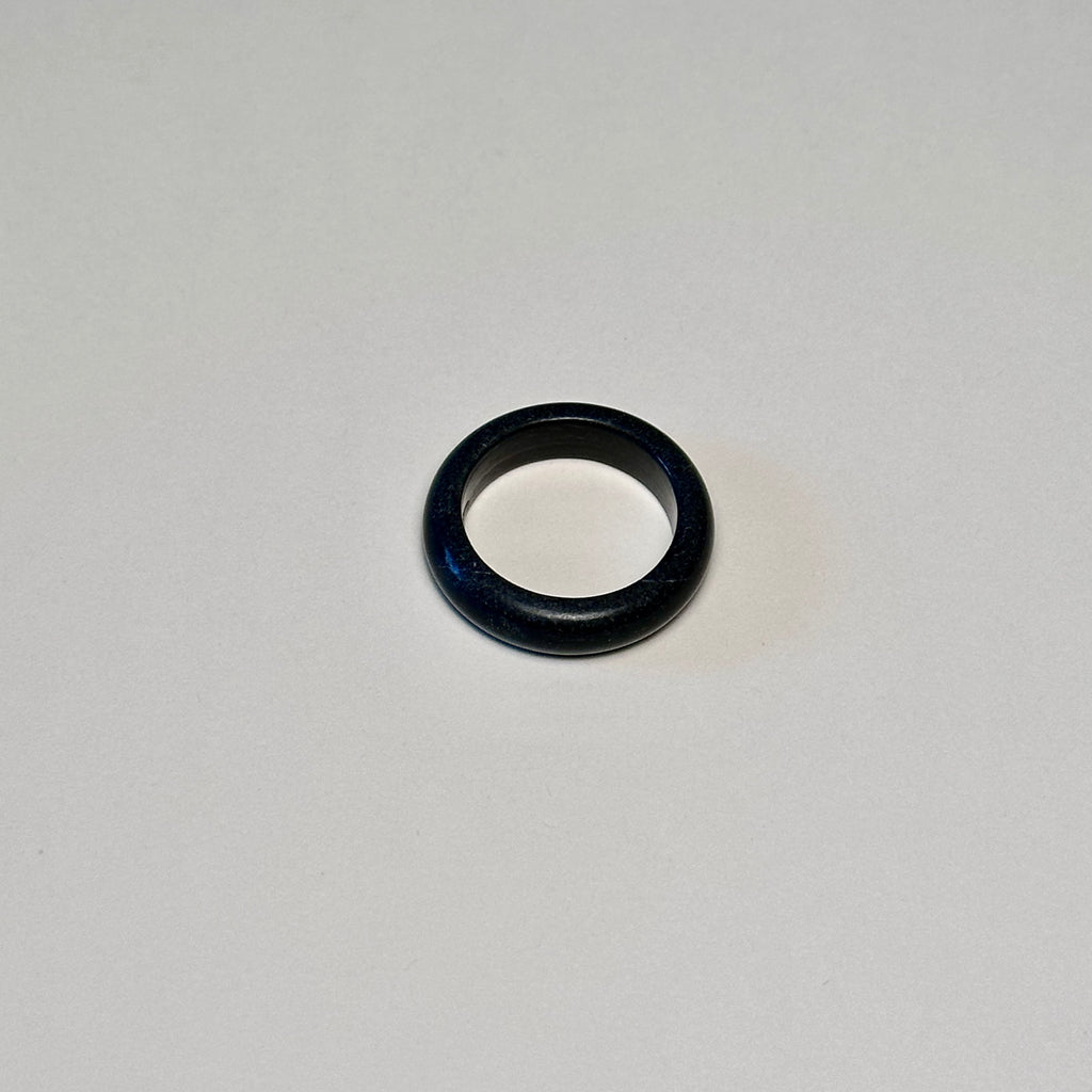 R02 黑石深灰介指戒指 Black Stone Dark Grey Ring (可配925銀頸鏈項鏈)