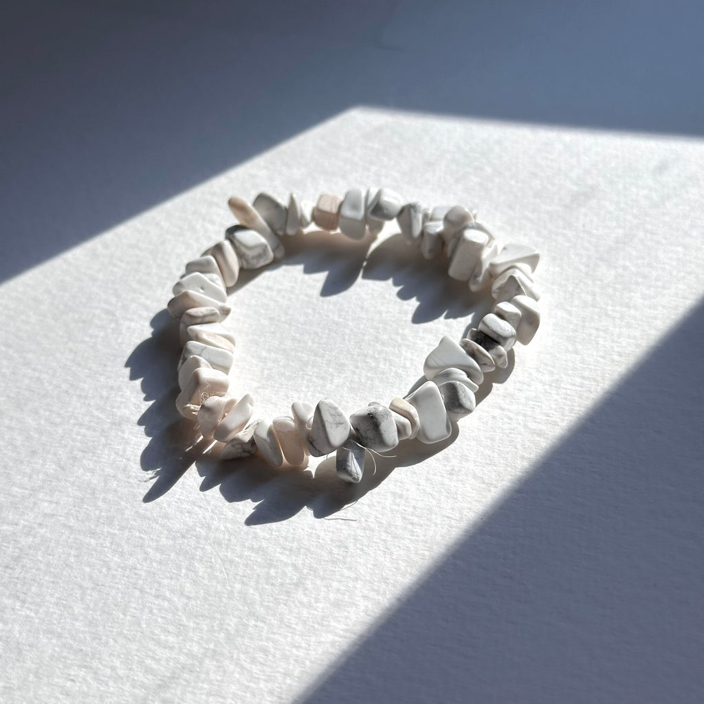 B93【印第安聖石】白松石小碎片純珠手鏈手串