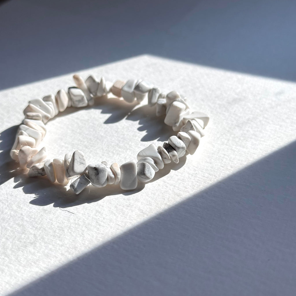 B93【印第安聖石】白松石小碎片純珠手鏈手串