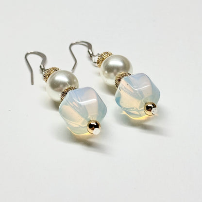 E25 蛋白石珍珠古典環形金飾耳環 Opal Pearl Classic Golden Accessories Earring