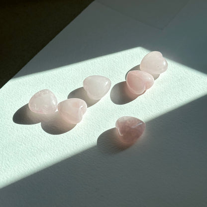 TS4【Love Stone】Pink Quartz Arch Heart Shape Cute Healing Device Decoration Object Holder for Office or Home