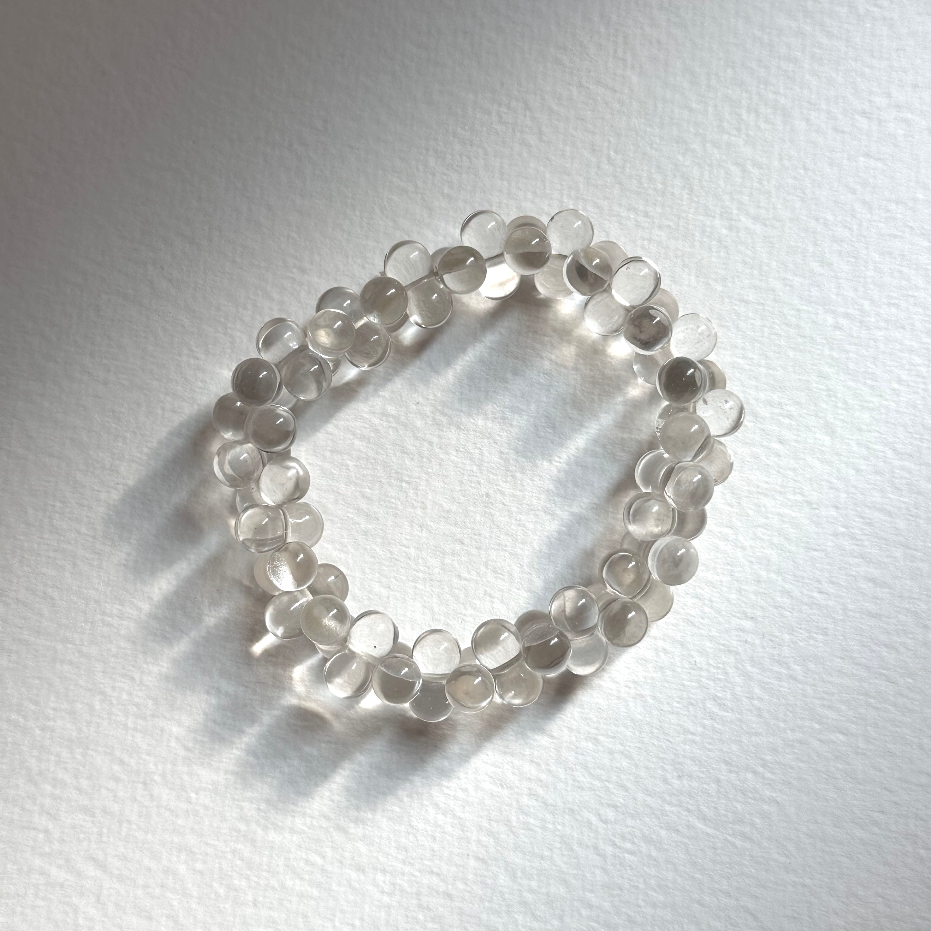 B73 [Aries/Taurus | April] White Crystal Bubble Pear-Shaped Pure Bead Bracelet