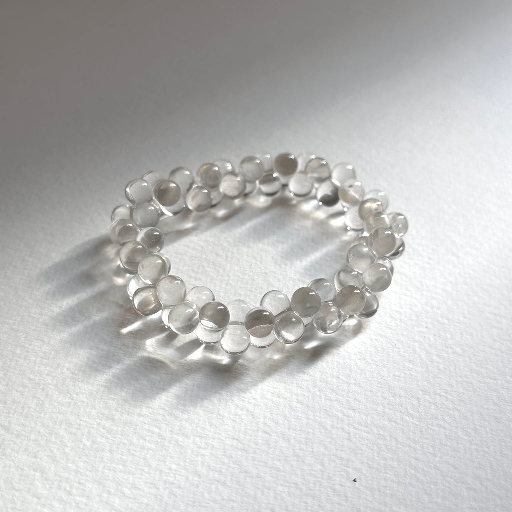 B73 [Aries/Taurus | April] White Crystal Bubble Pear-Shaped Pure Bead Bracelet