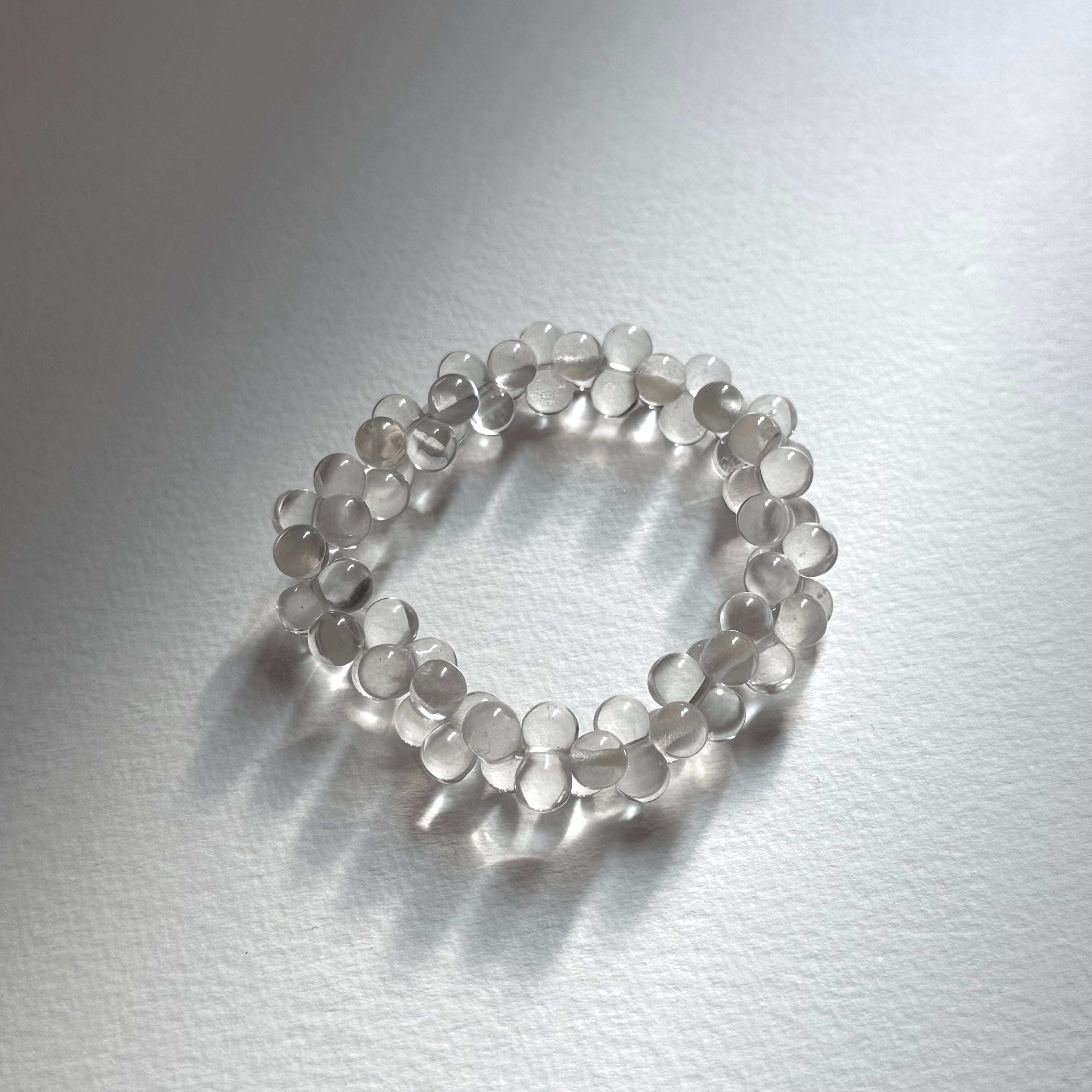 B73 [Aries/Taurus | April] White Crystal Bubble Pear-Shaped Pure Bead Bracelet