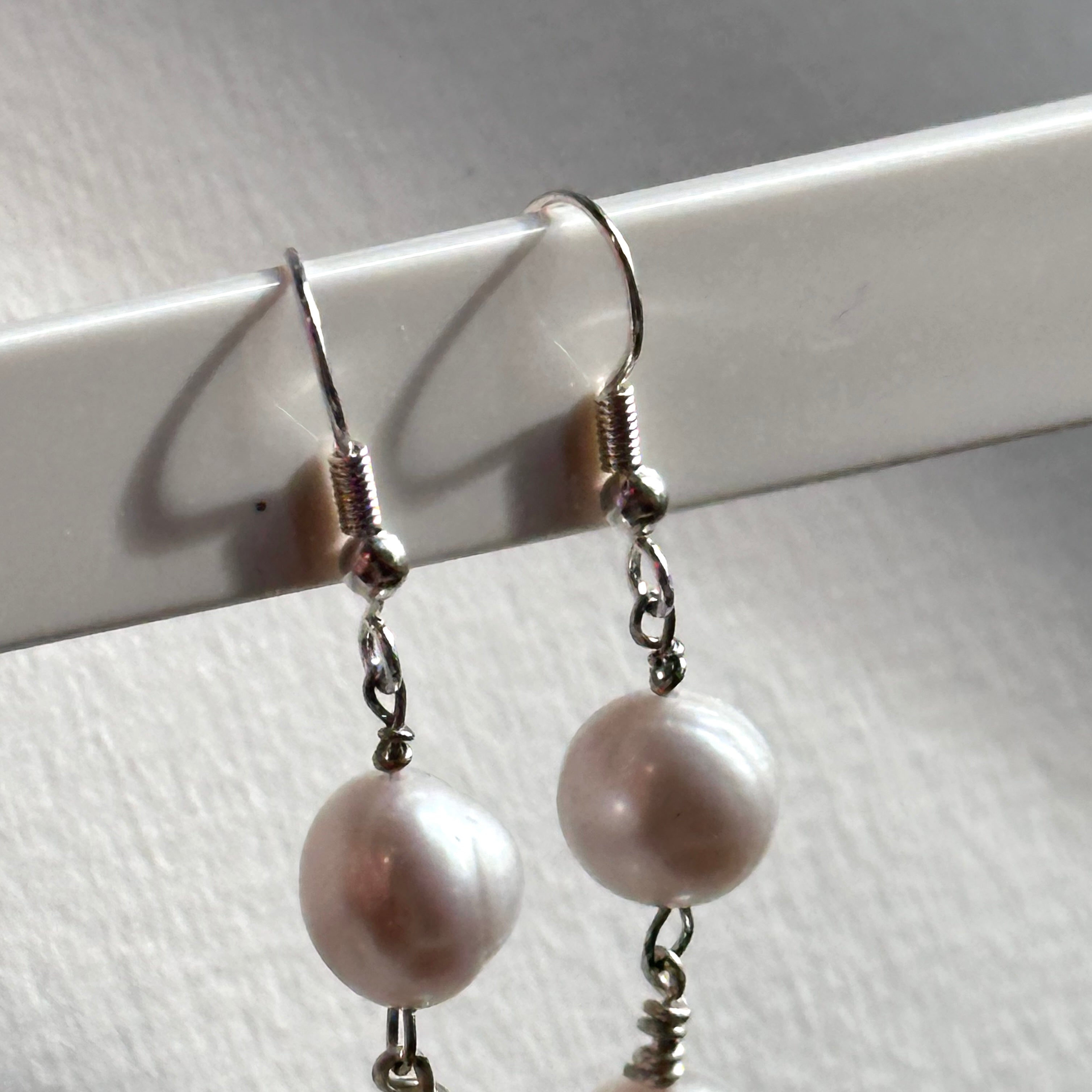 E29 [Glass meteorite] Libyan gold meteorite gold-plated earrings