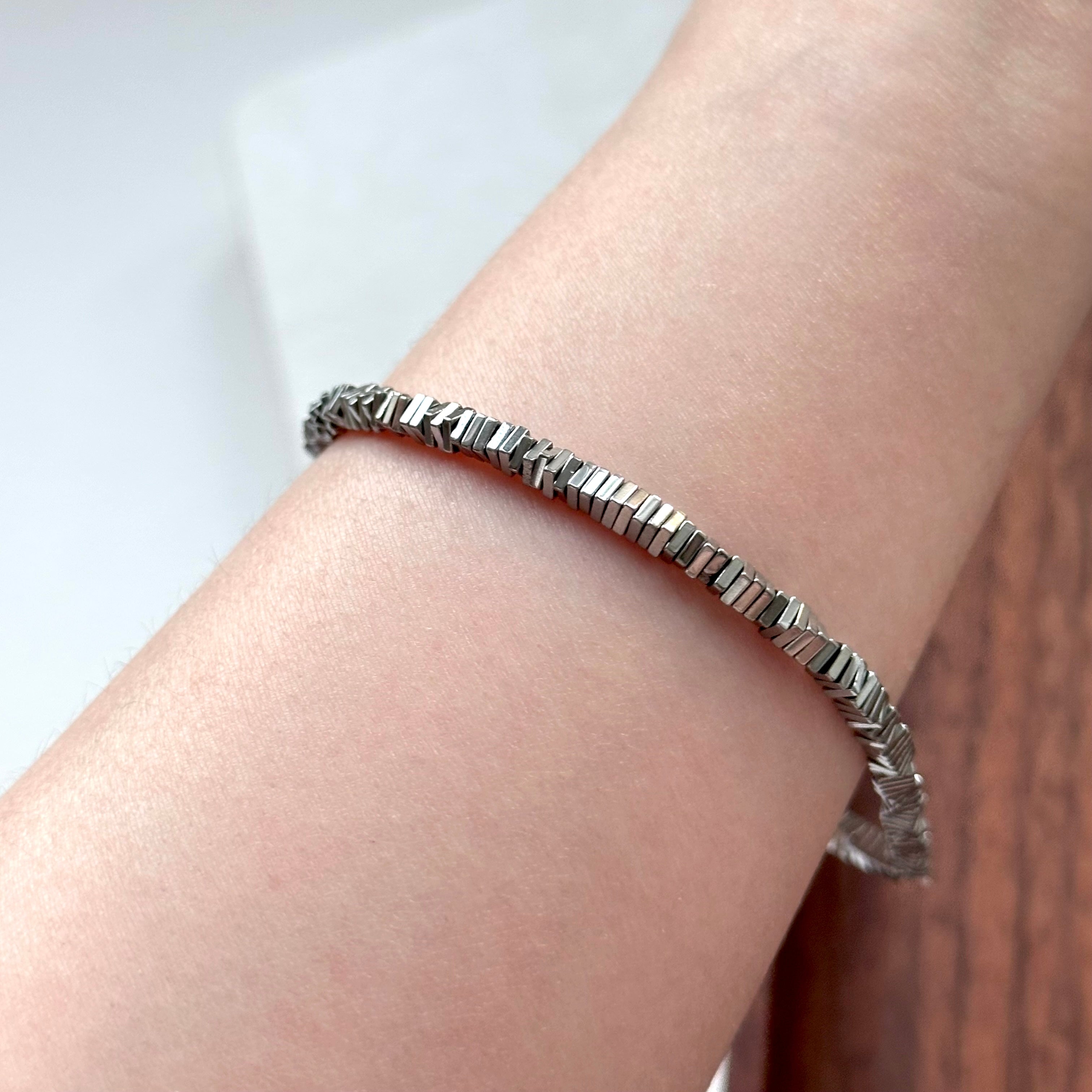 B104【Y3K】銅鍍銀純小方塊碎片輕純珠手鏈手串