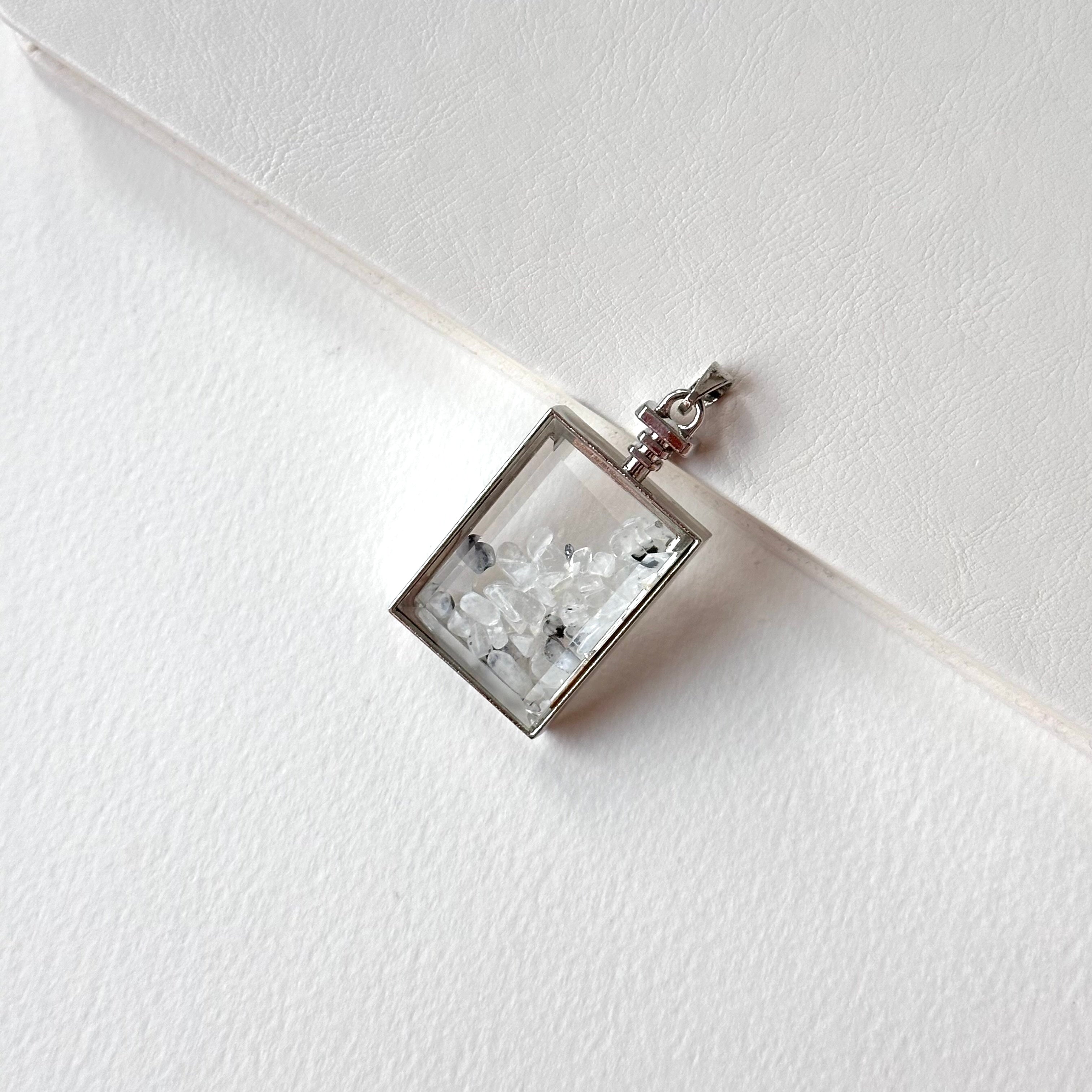 N90【Protection and Implementation】Hematite Peace Buckle Gold-plated Necklace