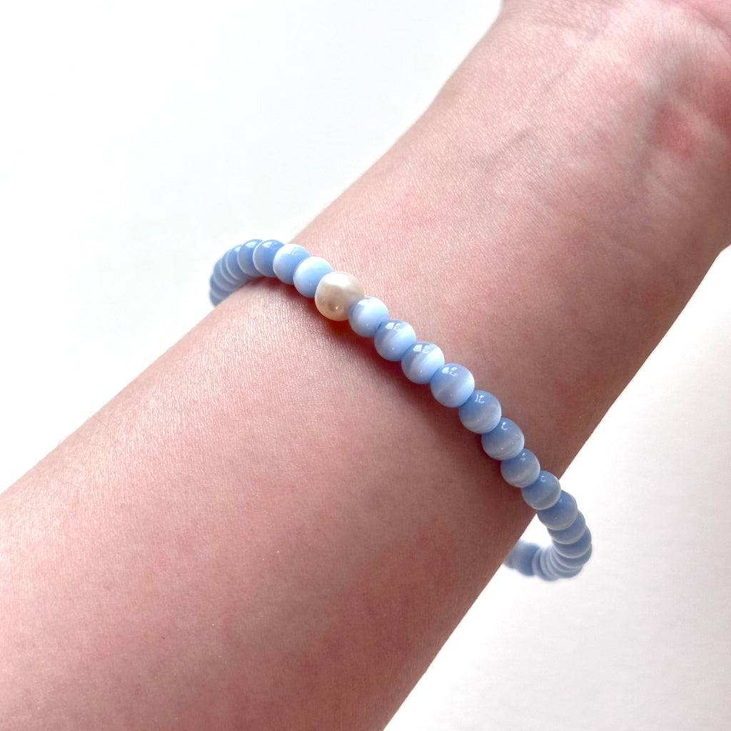 BS280 [Stone of Luck] Blue Cat's Eye Freshwater Pearl Light Bracelet