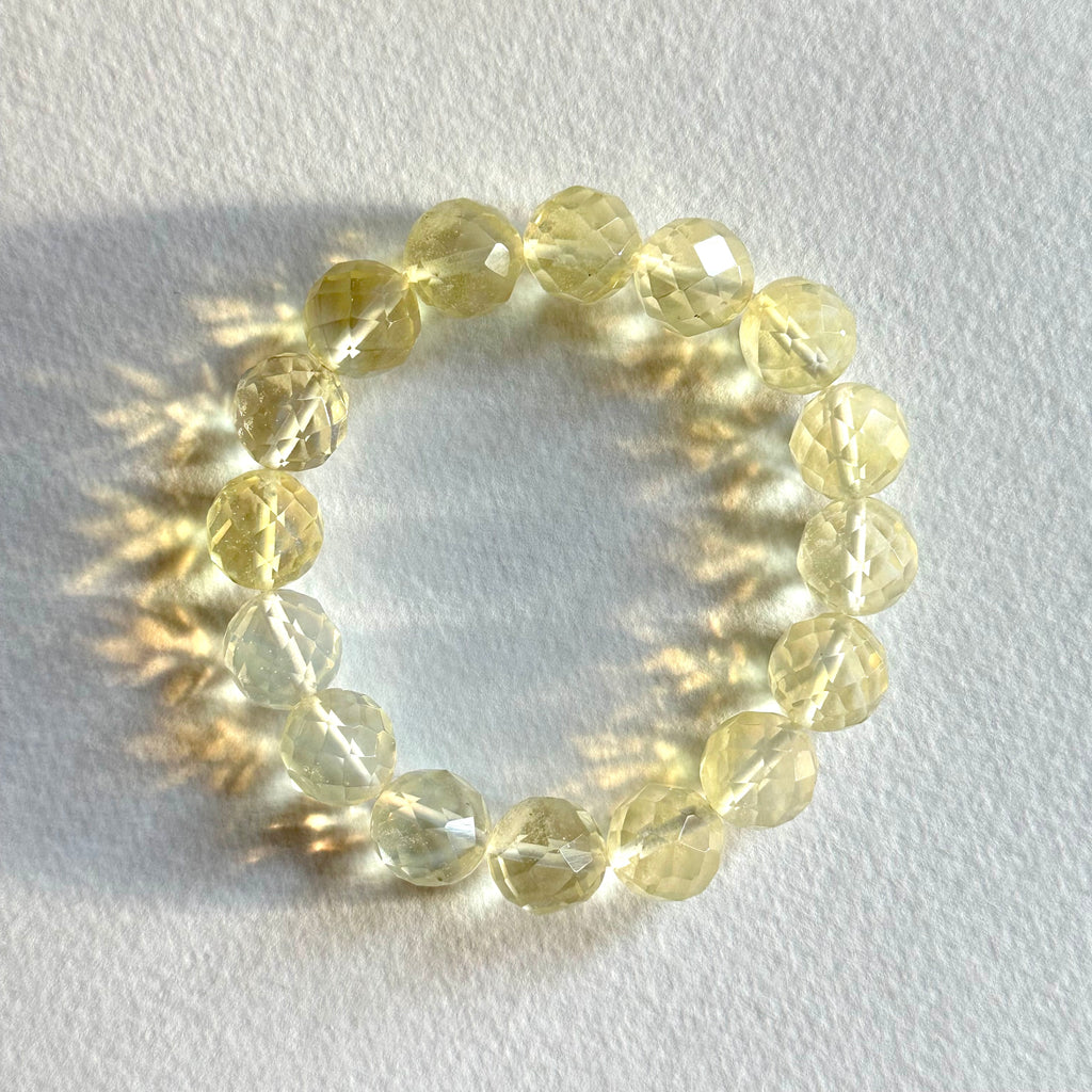 B106 [Glass meteorite] Gold meteorite cut corner pure bead bracelet