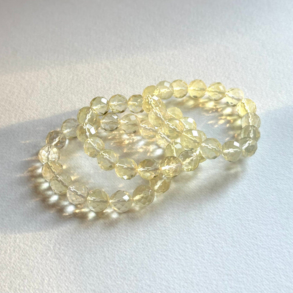 B106 [Glass meteorite] Gold meteorite cut corner pure bead bracelet