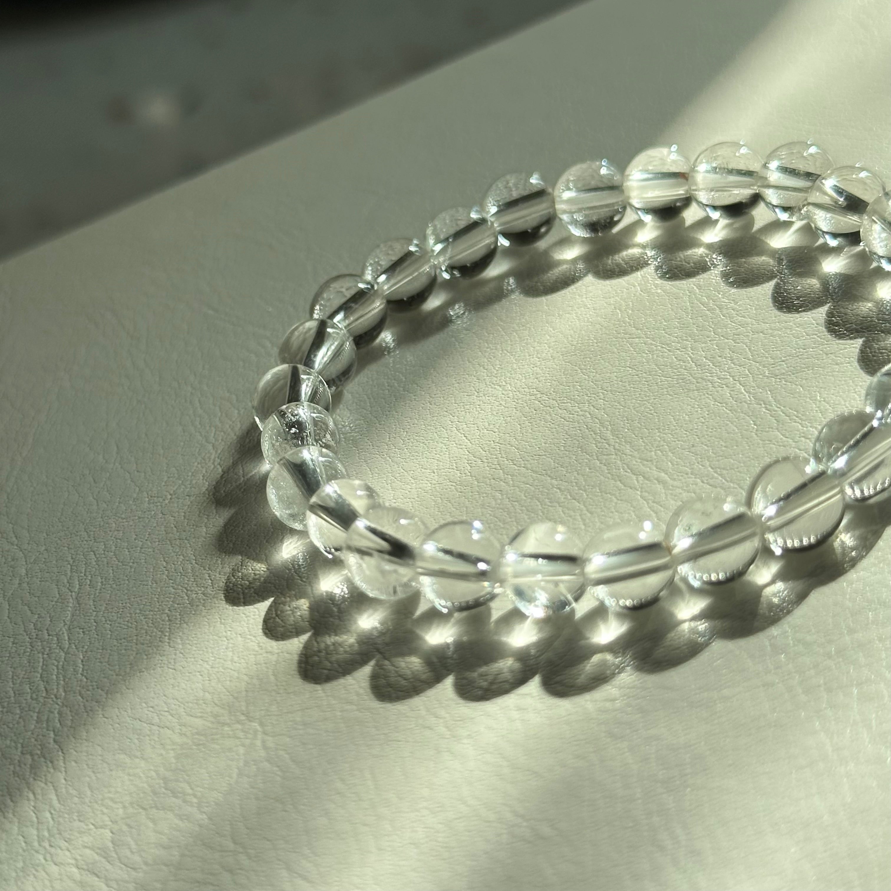 B82 [Aries/Taurus | April] White Crystal Bead Bracelet
