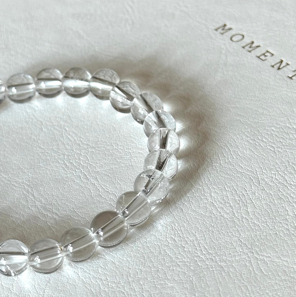 B82 [Aries/Taurus | April] White Crystal Bead Bracelet