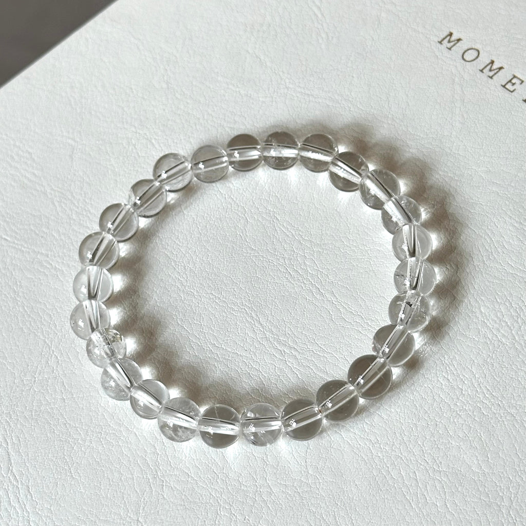 B82 [Aries/Taurus | April] White Crystal Bead Bracelet